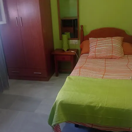 Apartment Piso A Buen Precio Con 3