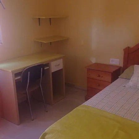 Apartment Piso A Buen Precio Con 3 Puerto Real